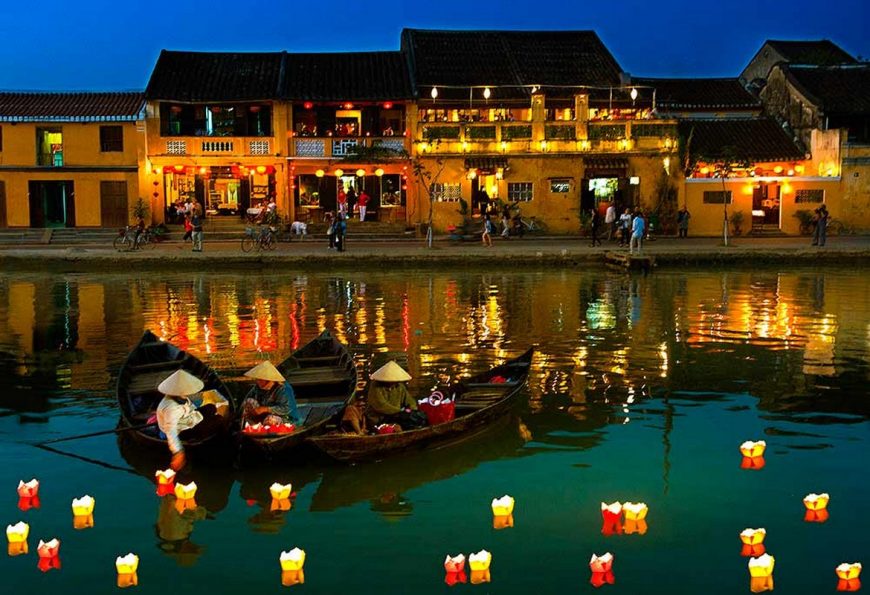 Private Taxi From Hue To Hoi An